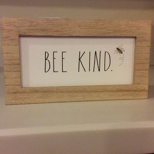 Rae Dunn BEE KIND Box Sign